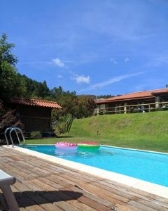 בריכת השחייה שנמצאת ב-Quinta do Espigueiro או באזור