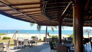 A restaurant or other place to eat at Luwansa Beach Hotel