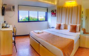 Postel nebo postele na pokoji v ubytování Hotel Samraj + 29 fotografií