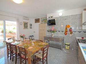 A kitchen or kitchenette at Villa La Rosa by Interhome