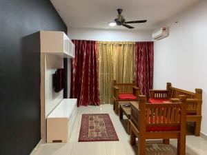 a room with aasteryasteryasteryasteryasteryasteryasteryasteryasteryasteryasteryastery at MSI Cozy Homestay in Seri Kembangan