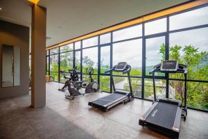 Fitness centrum a/nebo fitness zařízení v ubytování The Woods Natural Park Resort Phuket