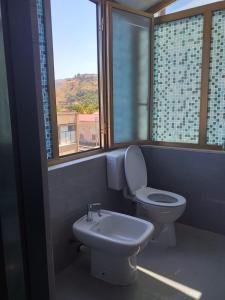 A bathroom at TROPEA BIANCA