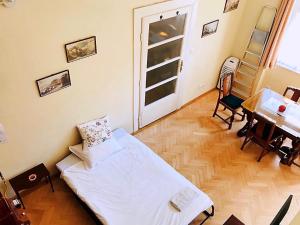 Mynd úr myndasafni af New, Jokai Opera Unit í Búdapest