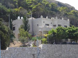 נוף הרים כללי או נוף הרים שצולם מבית ההארחה