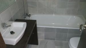 Łazienka w obiekcie Apartamento Ayamonte golf Costa Esuri