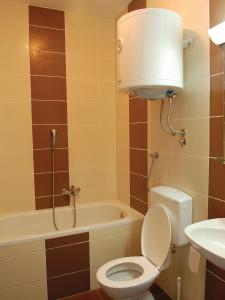 Kopalnica v nastanitvi Holiday Park CFK