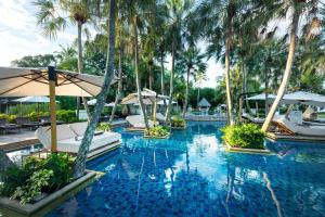 Bazén v ubytování Anantara Mai Khao Phuket Villas nebo v jeho okolí