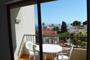 Fotografie z fotogalerie ubytování M&A Apartamento de Playa con Garaje v destinaci Almuñécar