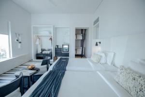 Posezení v ubytování Veranda Pool Villas & Suite
