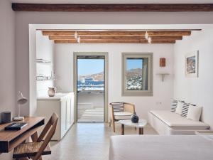 Posezení v ubytování Belvedere Mykonos - Hilltop Rooms & Suites - The Leading Hotels of the World