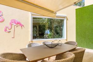 Foto da galeria de Holiday Club Playa Amadores em Amadores