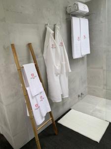 Vonios kambarys apgyvendinimo įstaigoje Chez Marie
