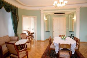 Posedenie v ubytovaní Hotel Polonia