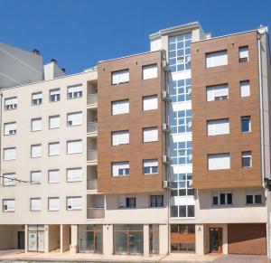 uma imagem de um edifício de apartamentos em Thomas Residence em Belgrado