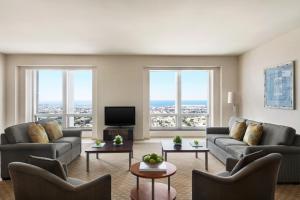 Gallery image of Shangri-La Apartments in Dubai