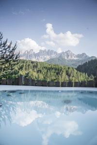 Gallery image of Bike & Ski Hotel Diana Karersee in Nova Levante