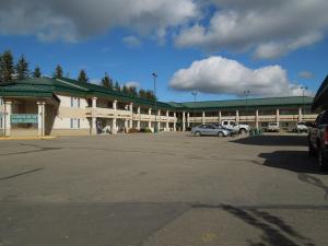 Photo de la galerie de l'établissement Walking Eagle Inn & Lodge, à Rocky Mountain House
