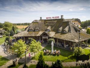 Επισκέπτες που μένουν στο Hotel Pajero