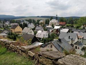 Galeriebild der Unterkunft Ferienwohnung Bimmelbahn-Blick in Neudorf