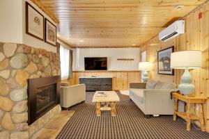 Gallery image of 3 Peaks Resort & Beach Club in South Lake Tahoe