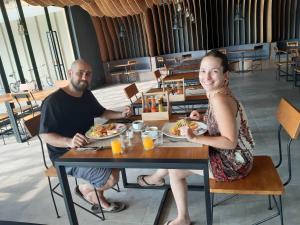 入住The Gallery Hotel Nai Harn的客人