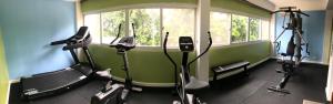 Fitness centrum a/nebo fitness zařízení v ubytování Hotel Morobe