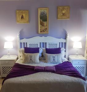 Ένα ή περισσότερα κρεβάτια σε δωμάτιο στο Annas Bed and Breakfast