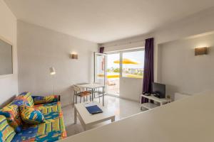 Foto da galeria de Apartamentos Mallorca SL em Cala Millor