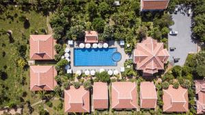 Bazén v ubytování Angkor Privilege Resort & Spa nebo v jeho okolí