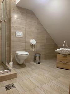 Et badeværelse på Turistički centar Vučje