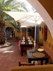Restaurant ou autre lieu de restauration dans l'établissement Hotel B&B Finca la Loma