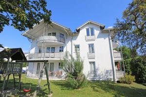 Galeriebild der Unterkunft Villa Eintracht - Whg. 16 mit Südbalkon in Göhren
