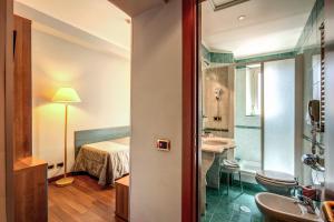 Kúpeľňa v ubytovaní Hotel Villafranca + 32 fotografií