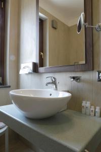 Koupelna v ubytování L' Araba Fenice Hotel & Resort