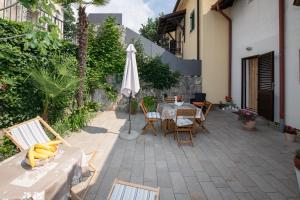Vonkajšia záhrada v ubytovaní Studio apartman Tasha