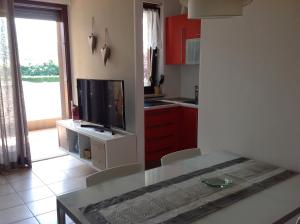 A kitchen or kitchenette at HOME DI CRISTINA