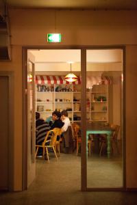 KEX Hostel and Hotelにあるレストランまたは飲食店