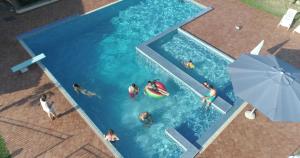 The swimming pool at or close to Villa Anna