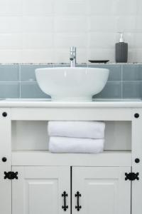 Fotografie z fotogalerie ubytování Spacious 2 Bed Apartment - 2 Mins from Luton Train St & 10 Mins London Luton Airport v Lutonu + 8 fotografií