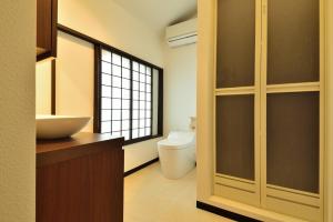 Salle de bains dans l'établissement Kyoto - House / Vacation STAY 43217