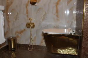 Koupelna v ubytování FD Luxury rooms