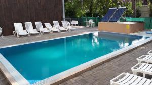 Bazén v ubytování Lido riviera apartman nebo v jeho okolí