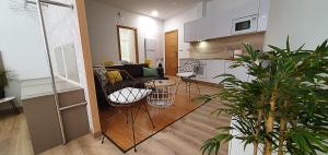 Kuchnia lub aneks kuchenny w obiekcie Apartamentos Antares 2