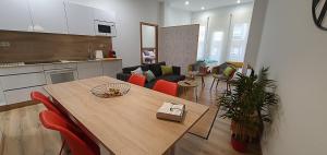 Kuchnia lub aneks kuchenny w obiekcie Apartamentos Antares 2