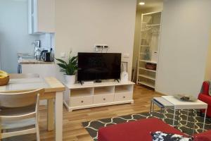 Μια τηλεόραση ή/και κέντρο ψυχαγωγίας στο The FAMILYTREE