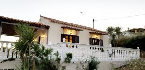 Hoone, kus the country house asub