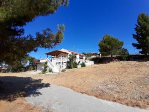 Hoone, kus the country house asub