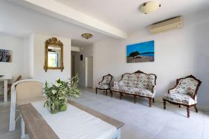 Afbeelding uit fotogalerij van The Palm Tree House!! in Spetses +31 foto's