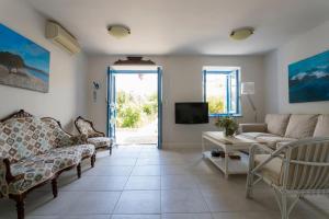 Gallery image of The Palm Tree House!! in Spetses